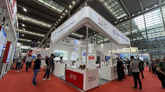 钱柜777科技参加深圳国际全触与显示展圆满成功